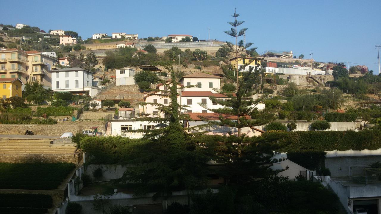 Bed and Breakfast Profumo Di Mare Free Private Parking Included Sanremo Exterior foto