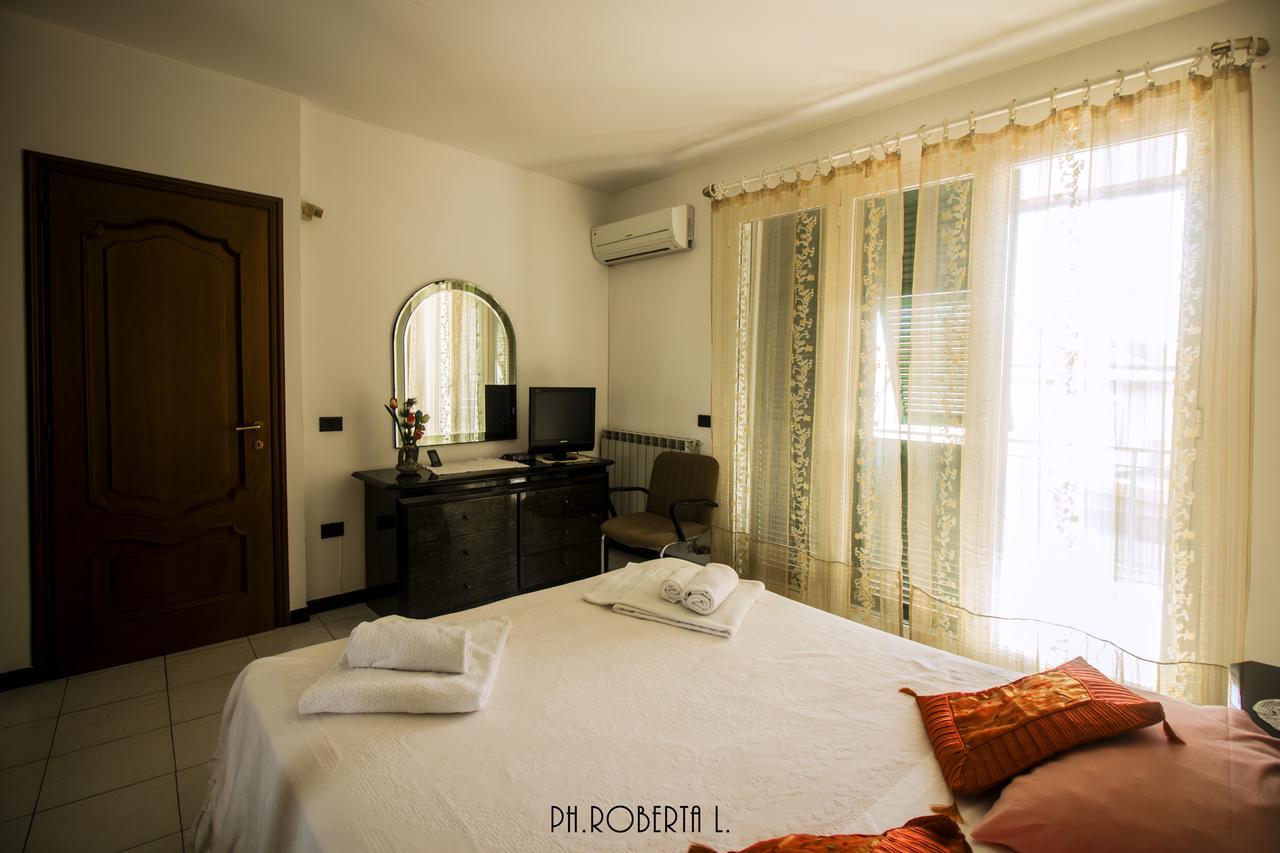 Bed and Breakfast Profumo Di Mare Free Private Parking Included Sanremo Exterior foto