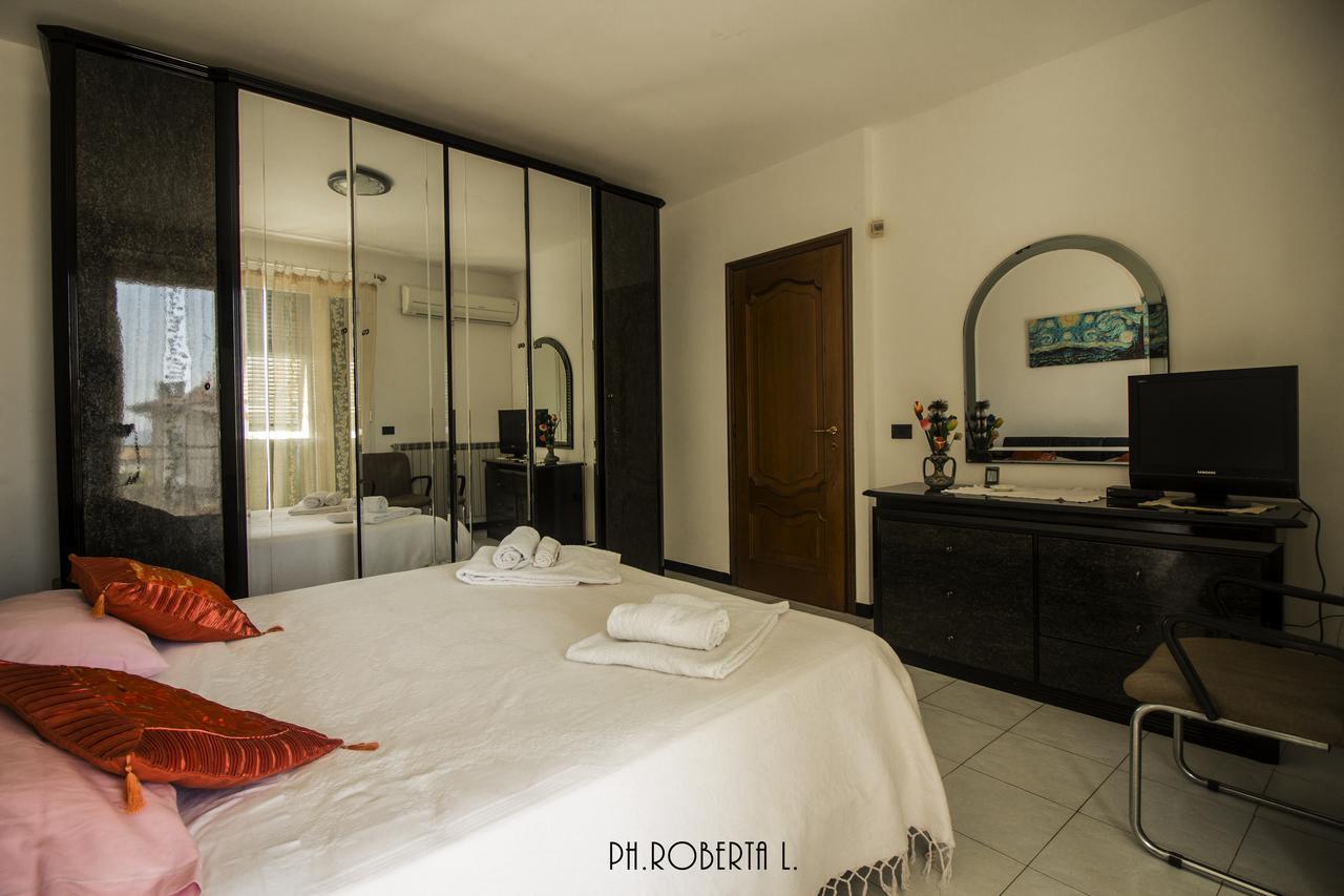Bed and Breakfast Profumo Di Mare Free Private Parking Included Sanremo Exterior foto