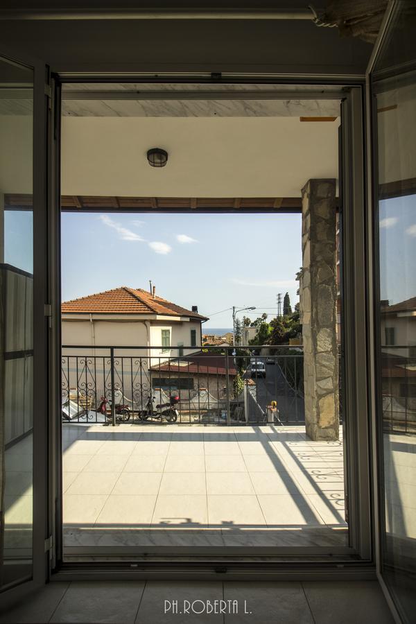 Bed and Breakfast Profumo Di Mare Free Private Parking Included Sanremo Exterior foto